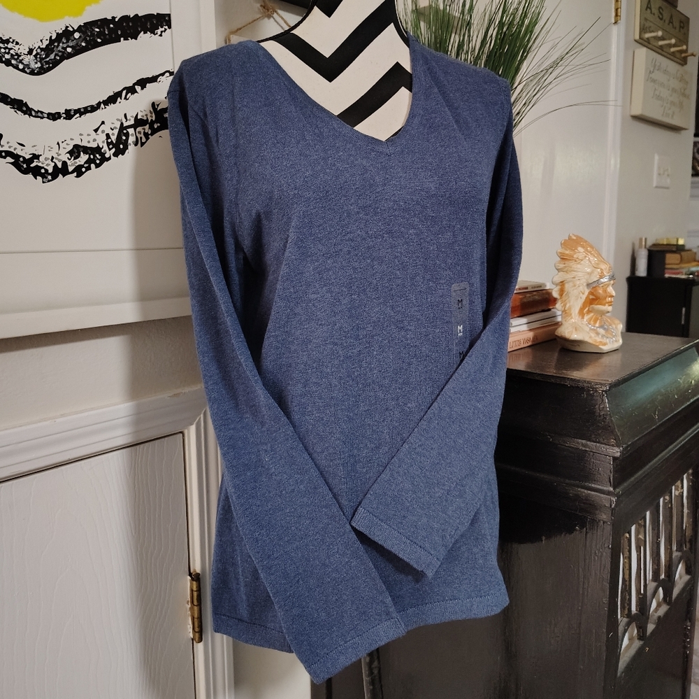 NWT Tommy Hilfiger Ivy V-Neck Long Sleeve Lightweight Sweater Women's Medium NEW